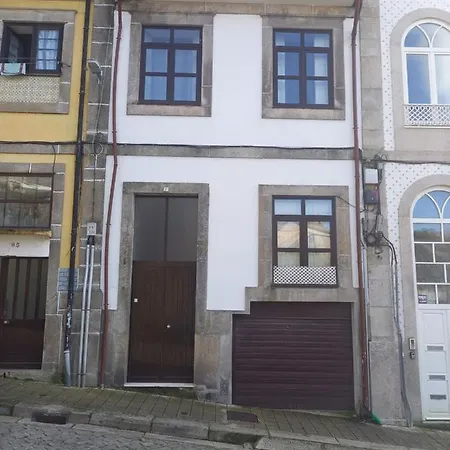 Alegria Four - Bedroom House Porto