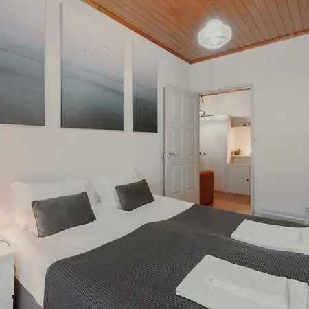 Alegria Four - Bedroom House 3* Porto