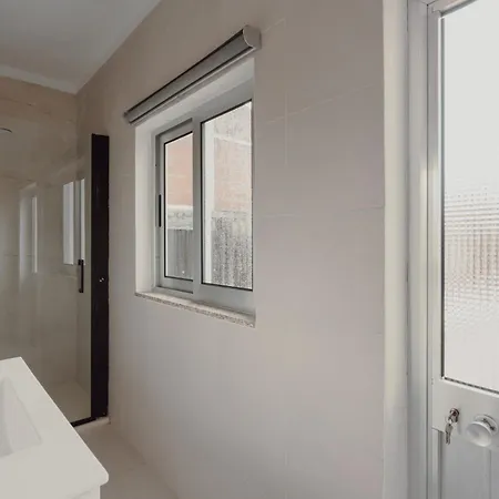 Alegria Four - Bedroom House 3* Porto