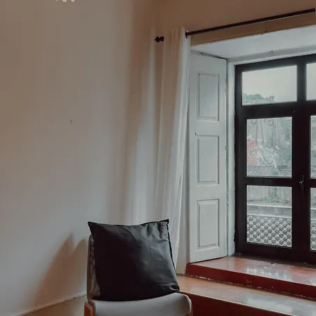 Gasthof Alegria Four - Bedroom House Porto