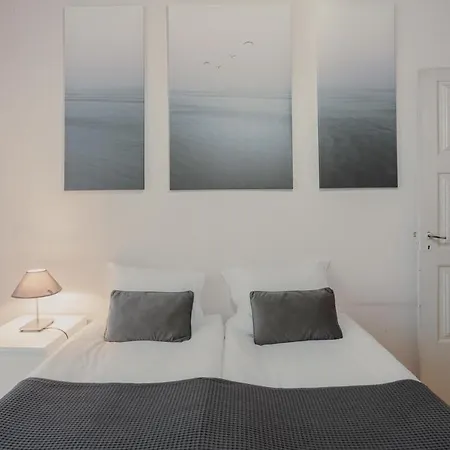 Alegria Four - Bedroom House Gasthof