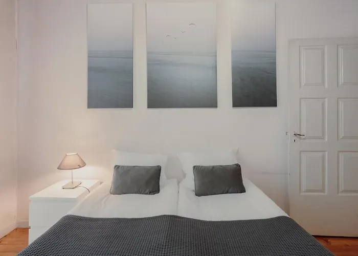 Alegria Four - Bedroom House Pensionat