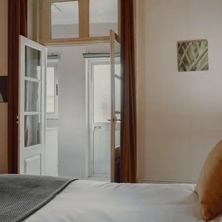 Alegria Four - Bedroom House 게스트하우스 포르투