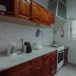 Alegria Four - Bedroom House Porto