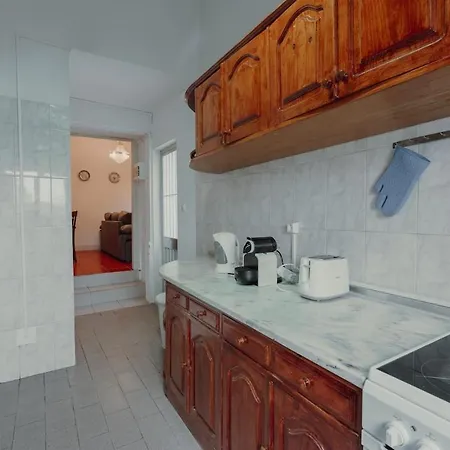 Alegria Four - Bedroom House 招待所 波尔图